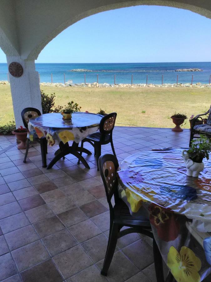 سارّوتش Villa Adelina المظهر الخارجي الصورة